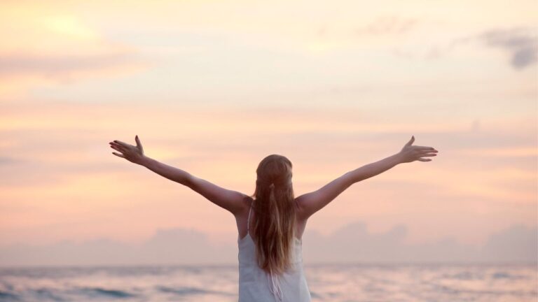 Transform Your Life: 10 Essential Healthy Lifestyle Habits to Embrace Today